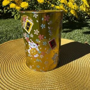 Gold Tin Money Piggy Bank with Lucky Cat Maneki Attracts Money 💸💸💸